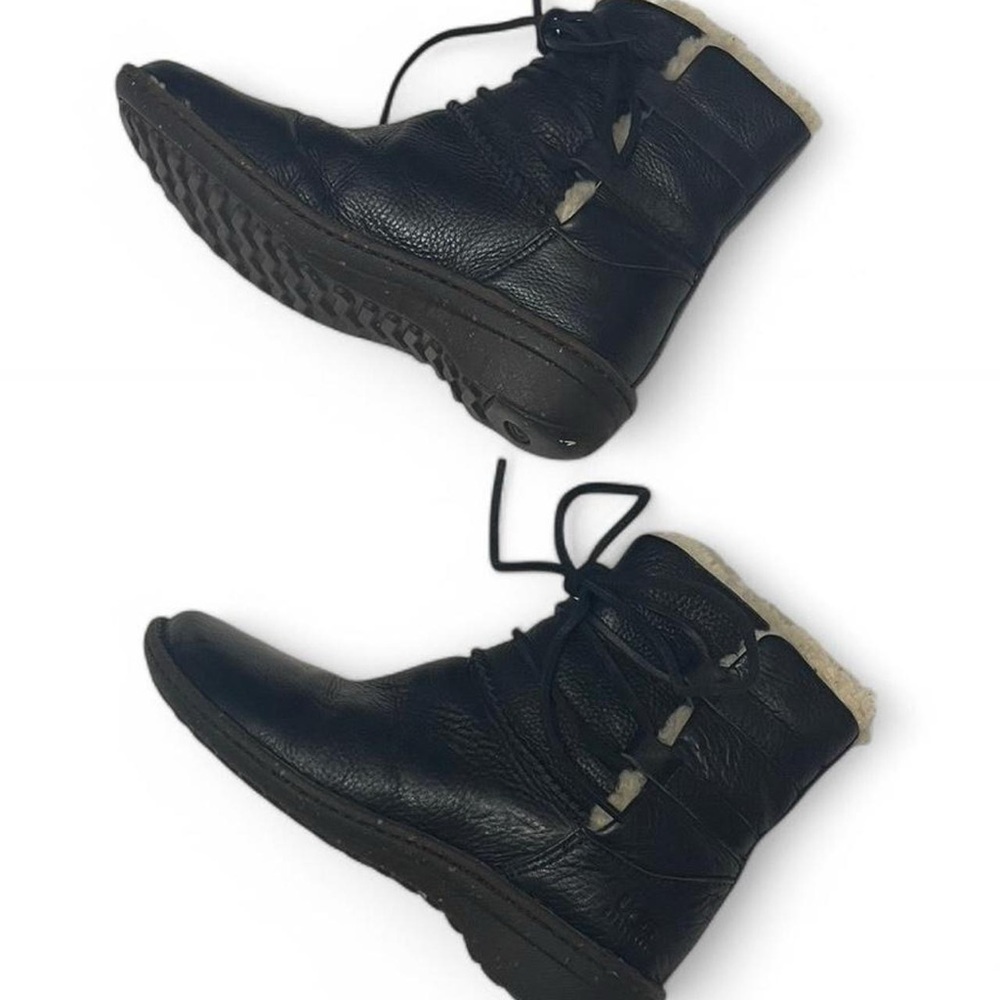 Women’s Black Leather UGG Boots